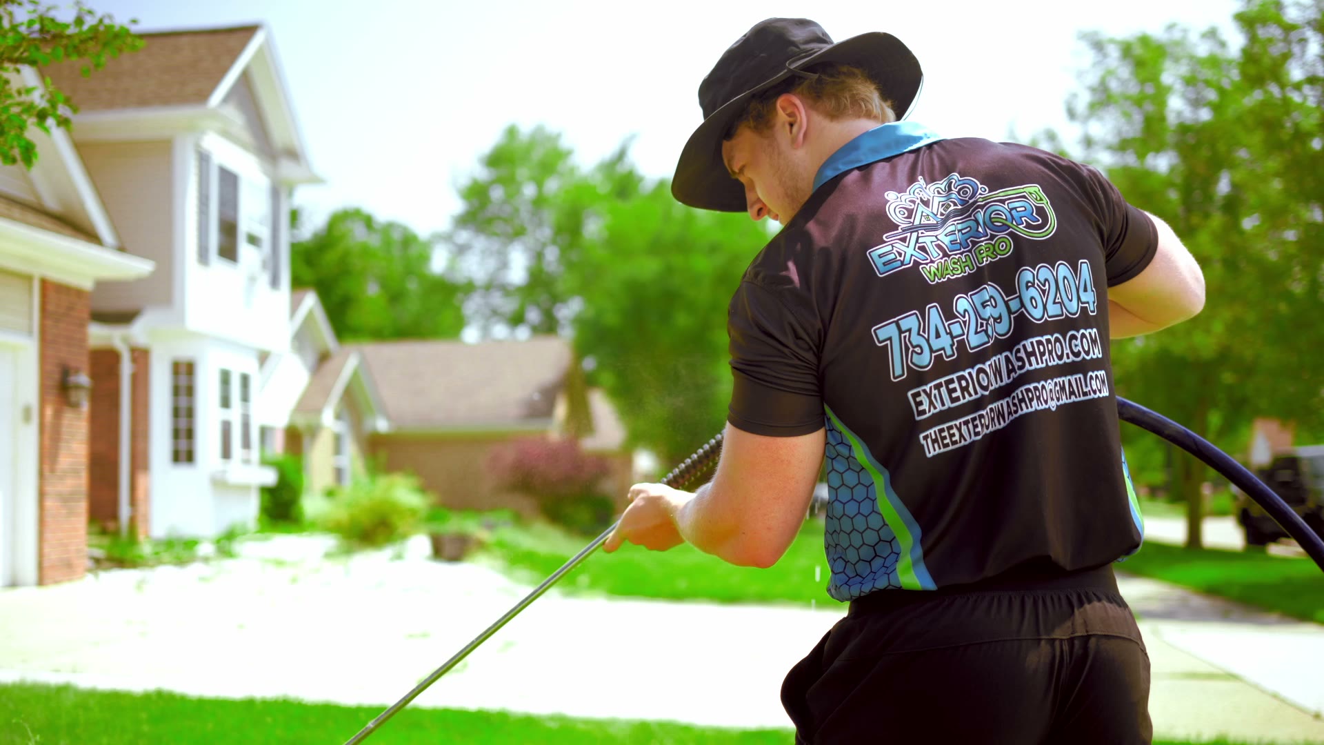 Hero Video for Exterior Cleaning Business